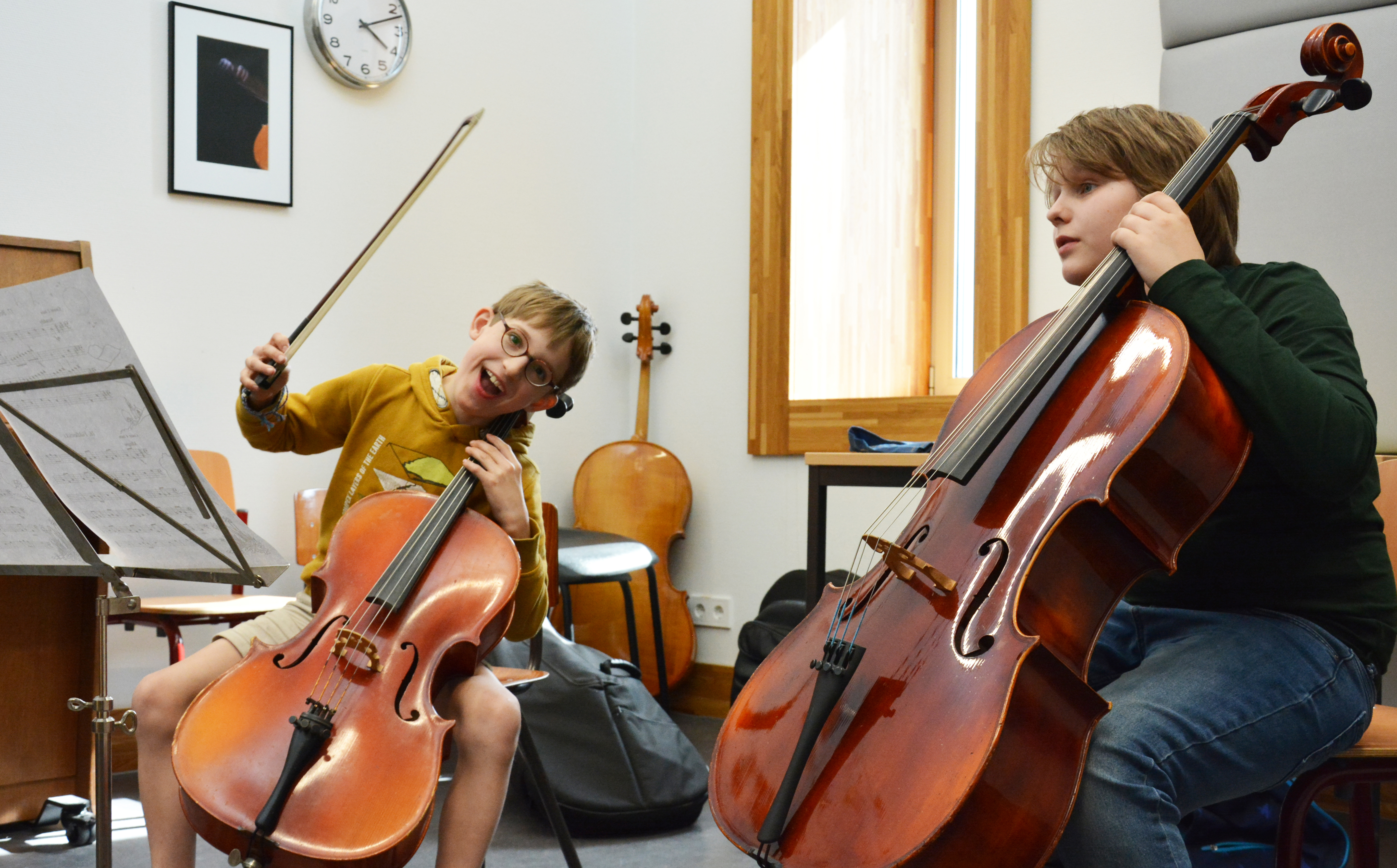 Groepsles beginners cello voor kinderen | De Muziekschool | Scholen in ...