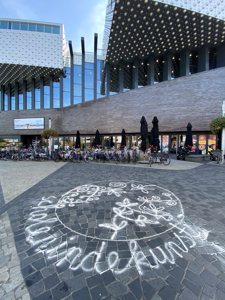 Zandkunst op het eemplein