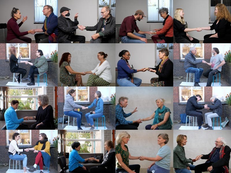 Bekenden en onbekenden schudden elkaar de hand